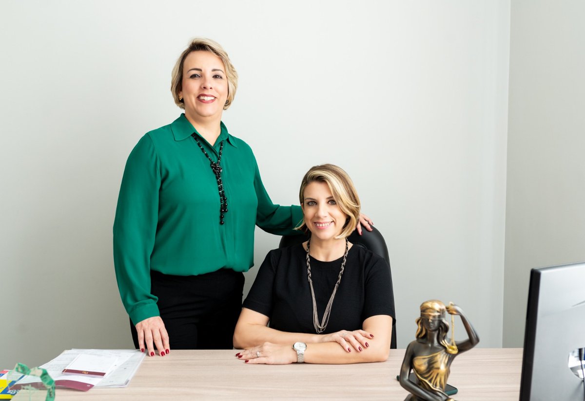 Graziela Gebin e Jussara Biondo, advogadas fundadoras da GB Advogadas
